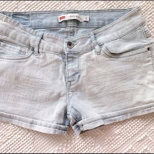Levi's shorts